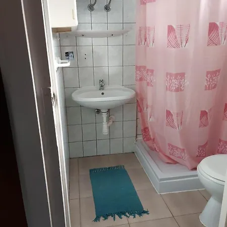 פארק נופש Tulipan Bungalow Camping גיינסדיאס