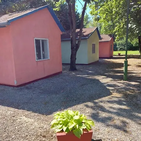 Tulipan Bungalow Camping 3* Gyenesdiás