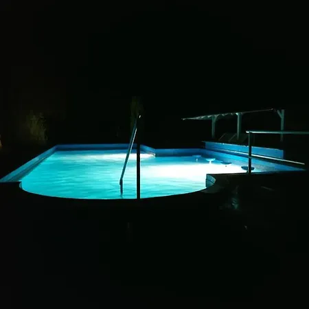 Tulipan Bungalow Camping פארק נופש 3*