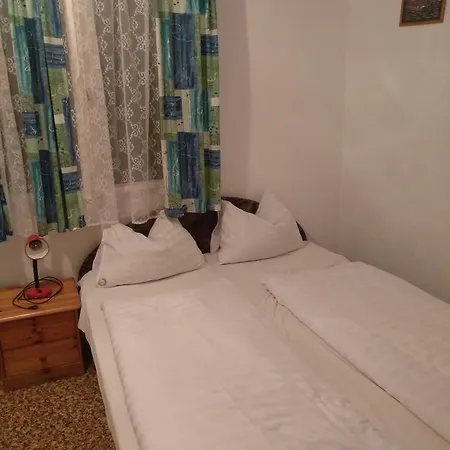 Tulipan Bungalow Camping גיינסדיאס