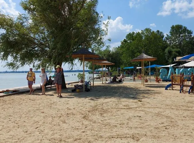 Parc de vacanță Tulipan Bungalow Camping
