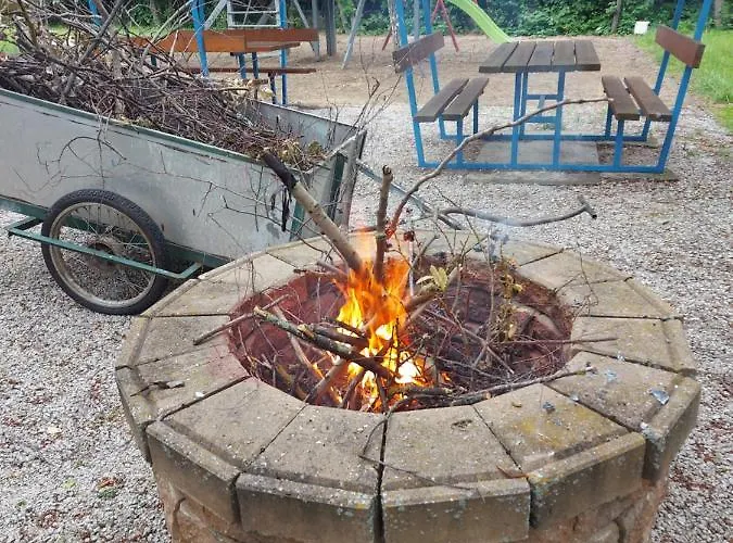 פארק נופש Tulipan Bungalow Camping 3*