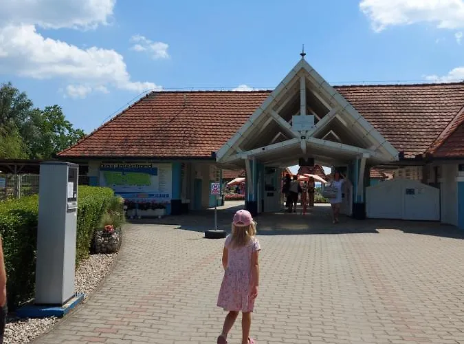 Tulipan Bungalow Camping Parc de vacanță Gyenesdiás