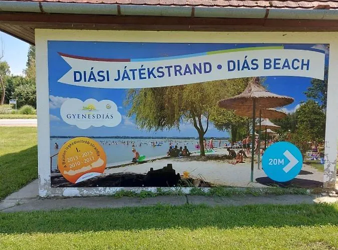 Tulipan Bungalow Camping גיינסדיאס