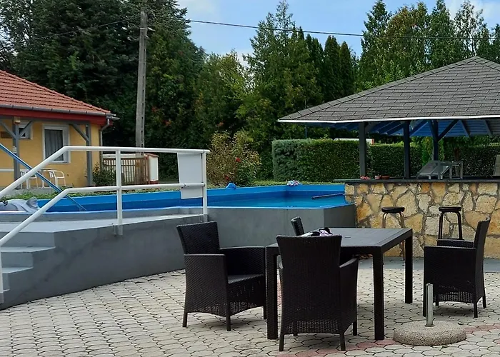 Tulipan Bungalow Camping פארק נופש