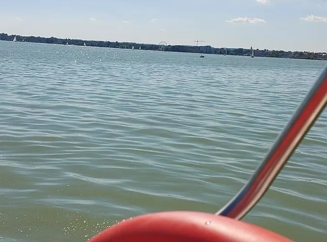 פארק נופש Tulipan Bungalow Camping גיינסדיאס