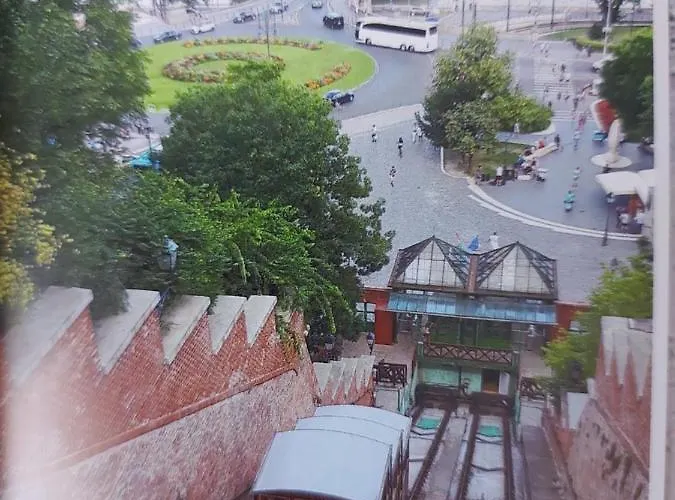 Tulipan Bungalow Camping פארק נופש 3*