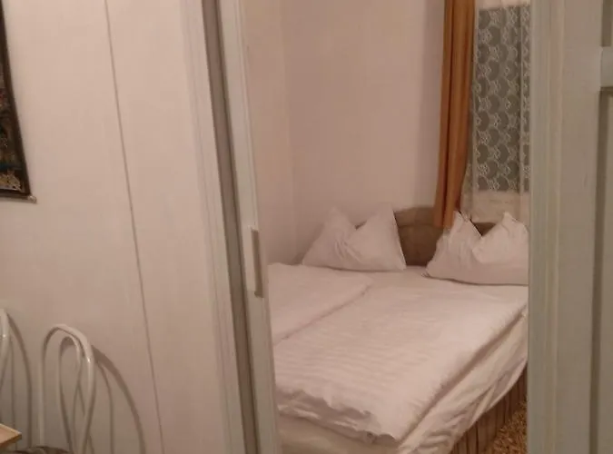 Tulipan Bungalow Camping פארק נופש גיינסדיאס